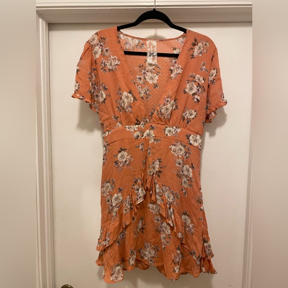 Sadie & Sage Plunge Neck Mini Dress Size Large Peach Floral - Picture 9 of 10